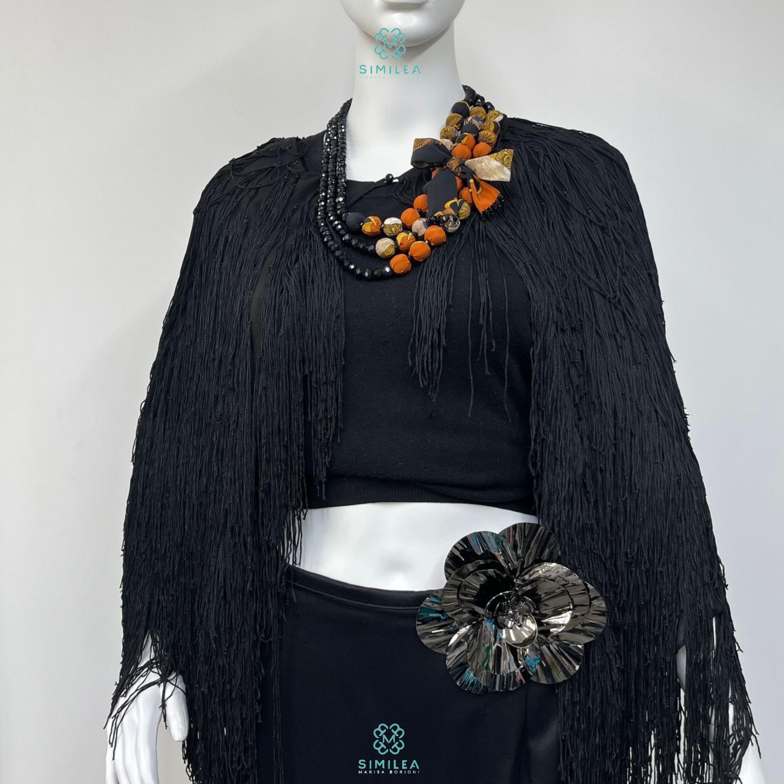 Similea Gioielli - Poncho nero frange Similea Gioielli - Poncho nero frange